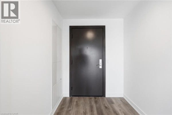 Living room - 91 N John Street N Unit# 606, Hamilton, ON L8R1H7 Photo 3