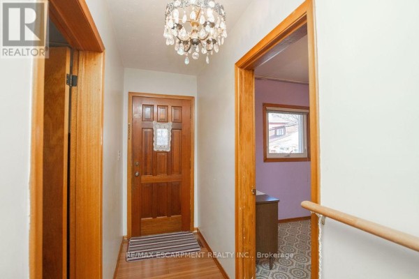 91 Pearl Street N, Hamilton, ON, photo 3