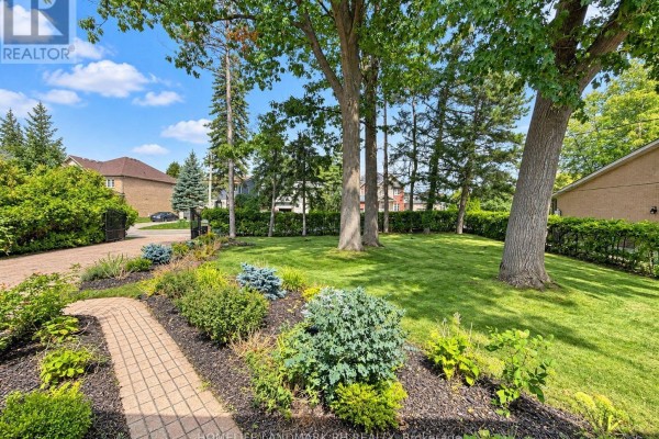 Kitchen - 91 Riveredge Drive, Georgina, ON L4P2P2 Photo 5