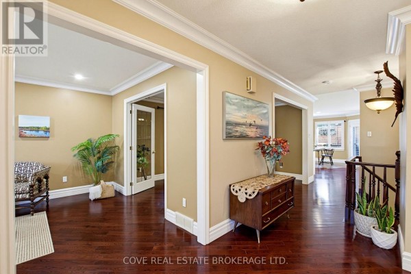 Dining room - 91 Sunnyside Drive, London North, ON N5X3M4 Photo 4