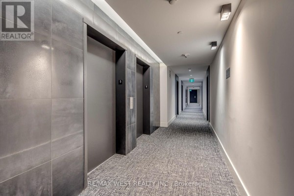 Bedroom 2 - 910 - 1808 St. Clair Avenue W, Toronto, ON M6N0C1 Photo 5