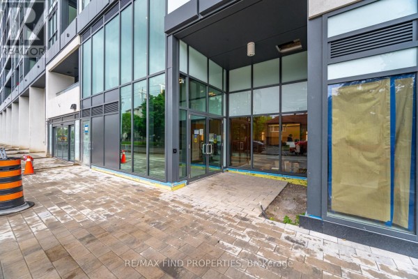 910 - 6 Greenbriar Road, Toronto, ON M2K0H6 Photo 3