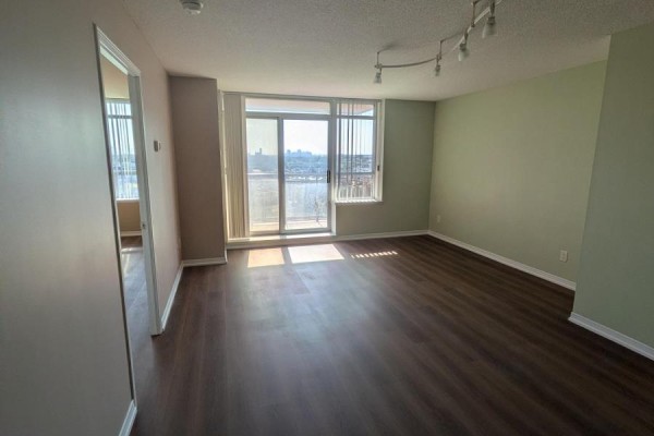 910 - 75 King William Crescent, Richmond Hill, ON L4B0C1 Photo 2
