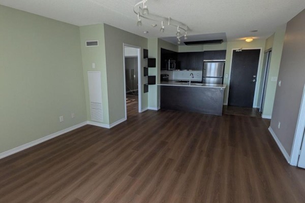 910 - 75 King William Crescent, Richmond Hill, ON L4B0C1 Photo 3