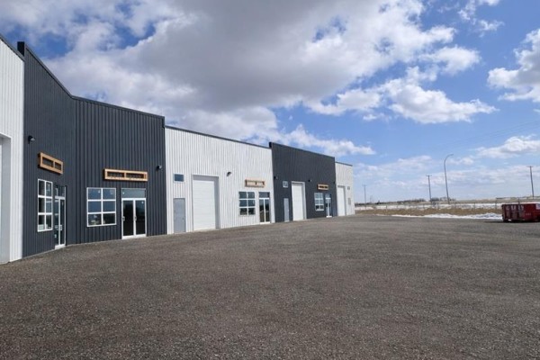 9&10 213 Service Road W, Langham, SK S0K2L0 Photo 3