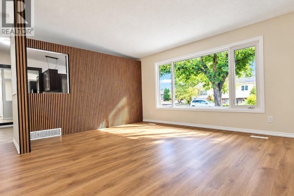 Dining room - 910 Devonshire Drive N, Regina, SK S4X2L8 Photo 2