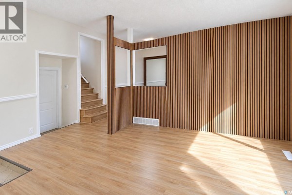 Family room - 910 Devonshire Drive N, Regina, SK S4X2L8 Photo 4