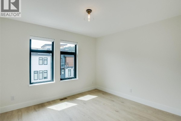 Living room - 910 Lakeside Drive Unit# 203, Nelson, BC V1L6G3 Photo 5