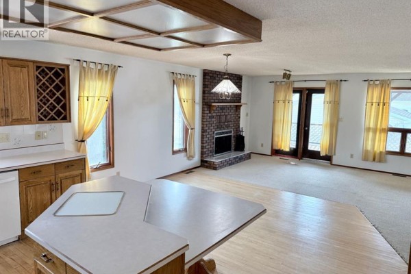 Family room - 9105 95 Avenue, Lac La Biche, AB T0A2C0 Photo 4