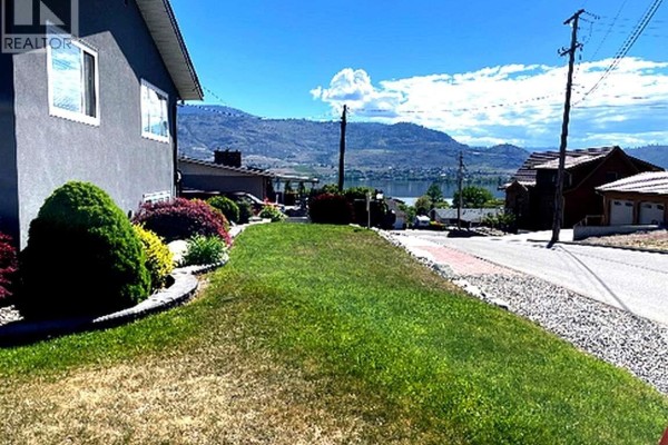 9106 Hummingbird Lane, Osoyoos, BC, photo 3