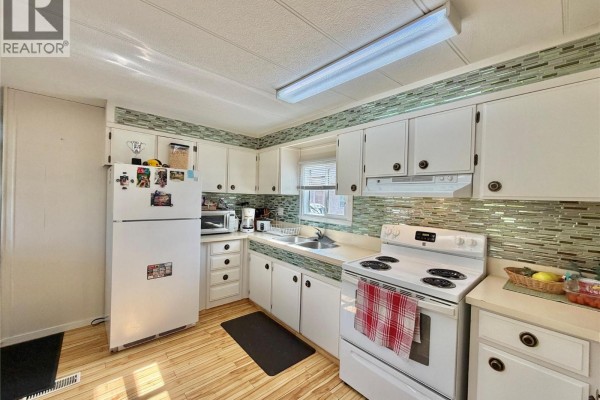 Kitchen - 9106 Main Street Unit# 8, Osoyoos, BC V0H1V0 Photo 2