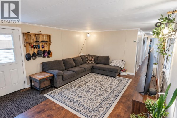 Enclosed porch - 9108 76 Street, Fort St  John, BC V1J4N1 Photo 5