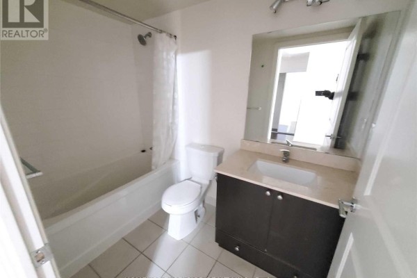 Den - 911 F - 8130 Birchmount Road, Markham, ON L6G0E4 Photo 5