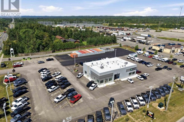 911 Great Northern Rd, Sault Ste  Marie, ON, photo 2