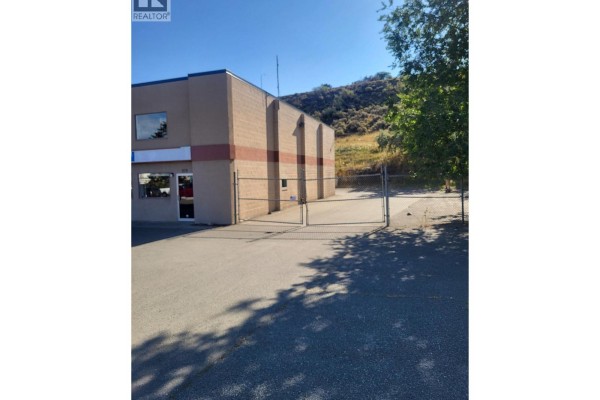 911 Laval Crescent, Kamloops, BC, photo 3