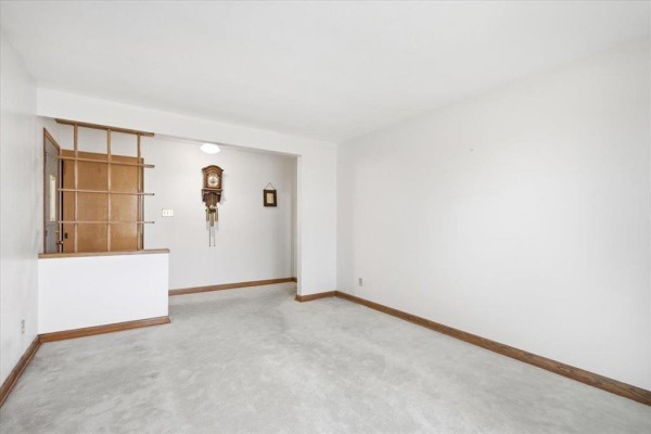Primary Bedroom - 911 Nairn Avenue, Winnipeg, MB R2L0X9 Photo 3