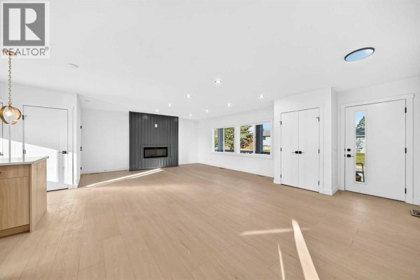 Pantry - 911 Penmeadows Road Se, Calgary, AB T2H3R1 Photo 4
