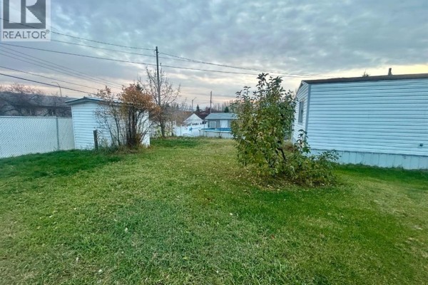 Bedroom - 9115 101 Street, Lac La Biche, AB T0A2C0 Photo 5