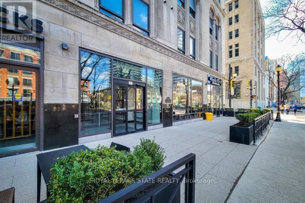 912 - 112 King Street E, Hamilton, ON, photo 2