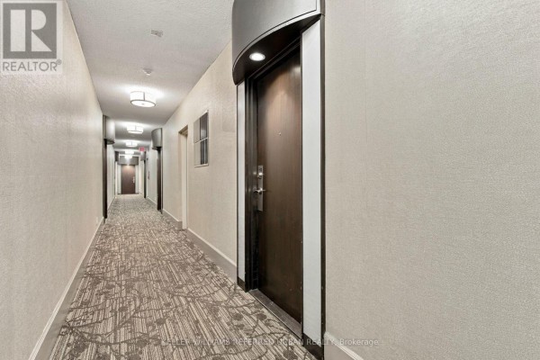 912 - 2219 Lake Shore Boulevard W, Toronto, ON M8V4E8 Photo 5