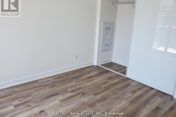 912 - 30 Baseball Place, Toronto, ON M4M0E8 Photo 5