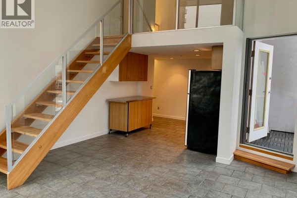 912 933 Seymour Street, Vancouver, BC V6B6L6 Photo 3