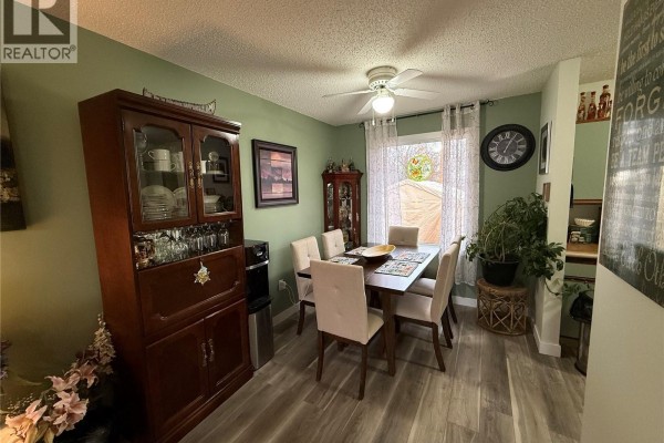 Bedroom - 912 Larson Crescent, Eston, SK S0L1A0 Photo 4