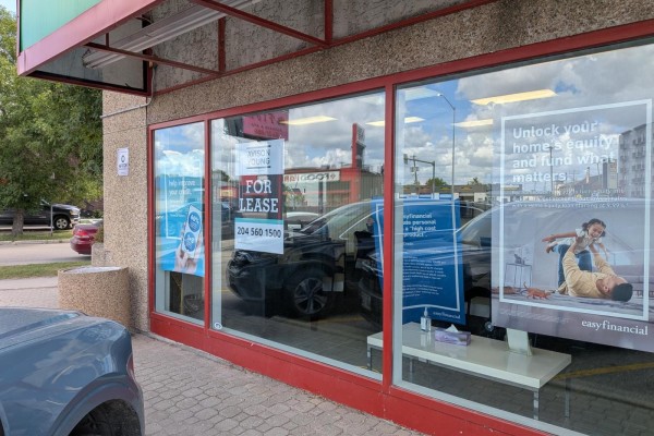 912 Portage Ave, Winnipeg, MB R3G0P5 Photo 4