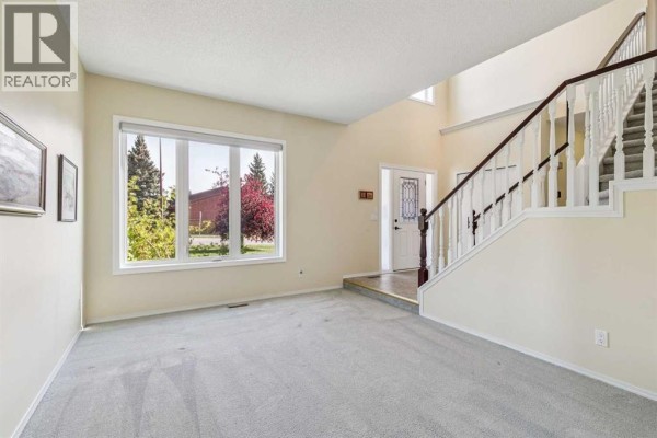 Dining room - 912 Woodbine Boulevard Sw, Calgary, AB T2W5Y7 Photo 3