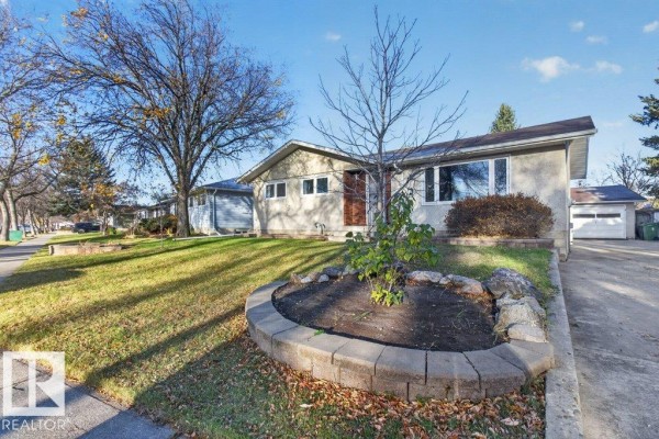 Kitchen - 9120 92 Av, Fort Saskatchewan, AB T8L1A7 Photo 3