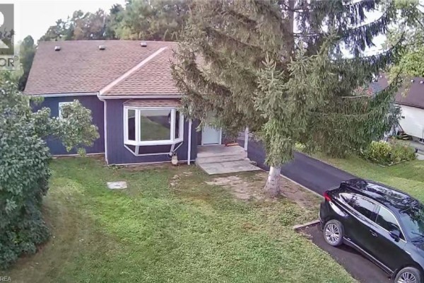 Sitting room - 9125 Sodom Road, Niagara Falls, ON L2E6S6 Photo 2