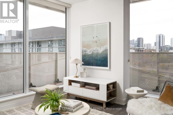 Foyer - 913 - 60 Tannery Road, Toronto, ON M5A0E6 Photo 3
