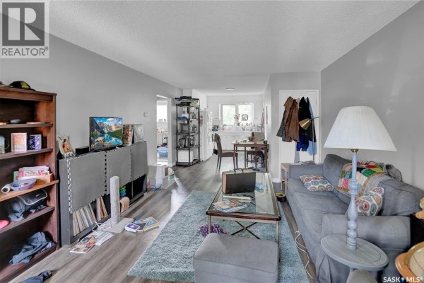 4pc Bathroom - 913-915 Hochelaga Street W, Moose Jaw, SK S6H2H7 Photo 5