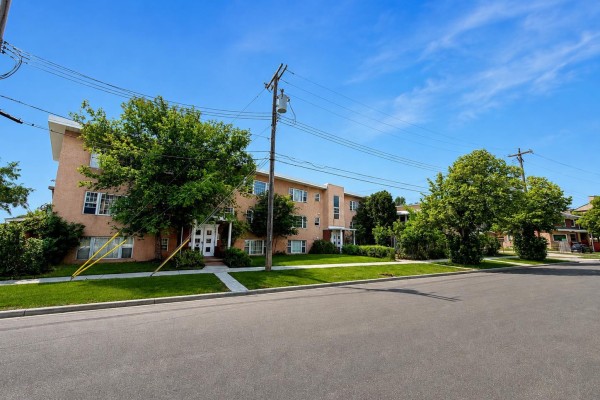 9130 Jasper Ave Nw, Edmonton