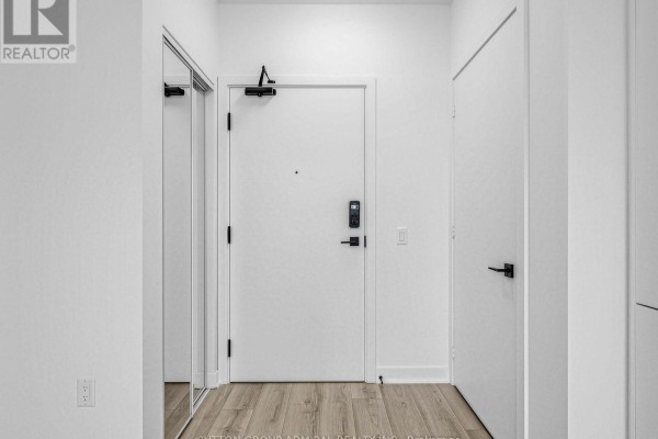 914 - 1185 Dupont Street, Toronto, ON M6H0G5 Photo 5