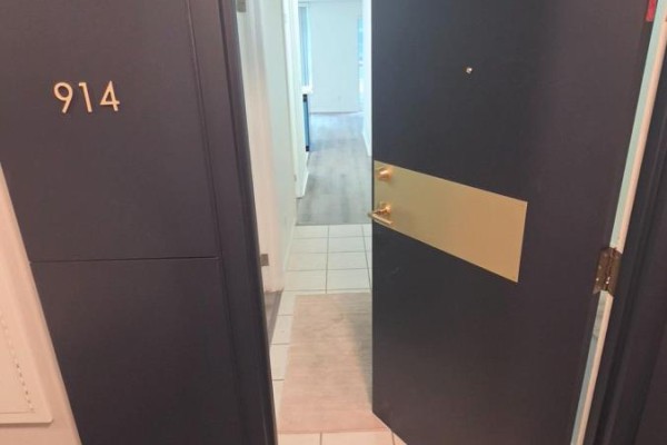 Kitchen - 914 - 18 Yonge Street, Toronto, ON M5E1Z8 Photo 3
