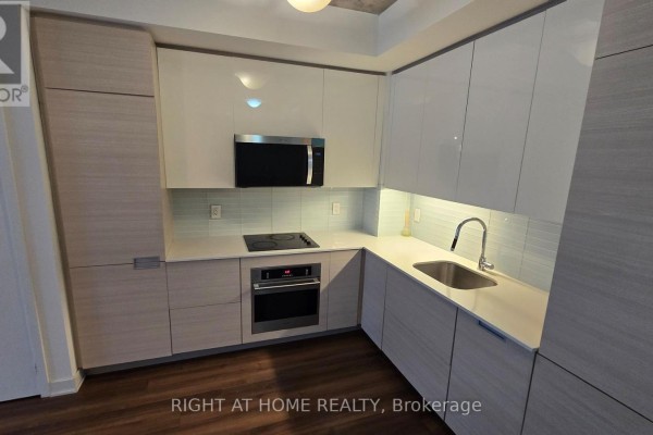 Dining room - 914 - 210 Simcoe Street, Toronto, ON M5T0A9 Photo 2