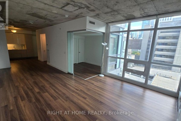 Den - 914 - 210 Simcoe Street, Toronto, ON M5T0A9 Photo 5