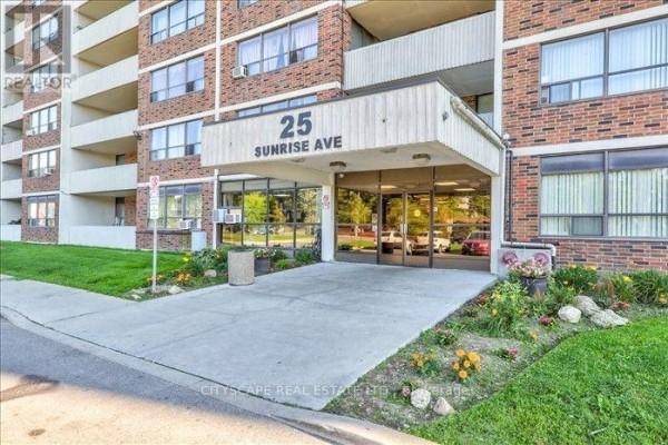 Kitchen - #914 - 25 Sunrise Avenue, Toronto, ON M4A2S2 Photo 3