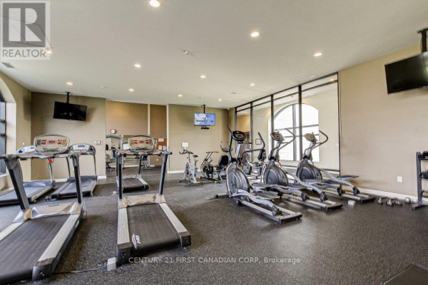 Den - 914 - 260 Villagewalk Boulevard, London North, ON N6G0W6 Photo 3