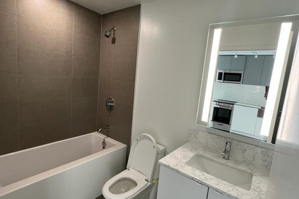 914 - 270 Dufferin Street, Toronto, ON M6K0H8 Photo 5