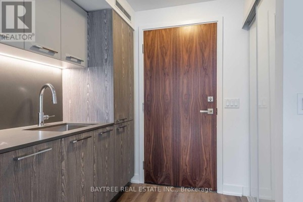 914 - 30 Baseball Place, Toronto, ON M4M0E8 Photo 4