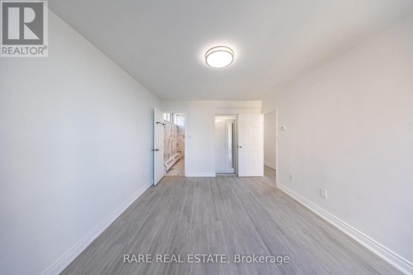 914 - 60 Pavane Linkway, Toronto, ON M3C1A2 Photo 4