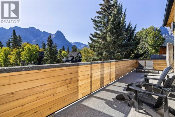 Kitchen - 914 15th Street, Canmore, AB T1W2X3 Photo 5