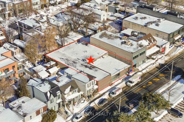 914 Eastern Avenue, Toronto, ON M4L1A4 Photo 2