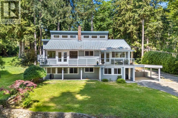 914 Gower Point Road, Gibsons, BC V0N1V3 Photo 2