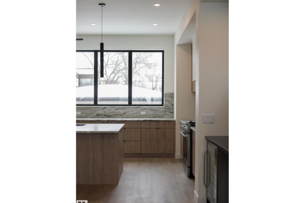 9140 74 Av Nw, Edmonton, AB T6E1E1 Photo 5