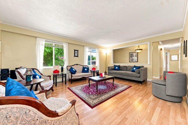 9146 118 Street, Delta, BC V4C6J1 Photo 4