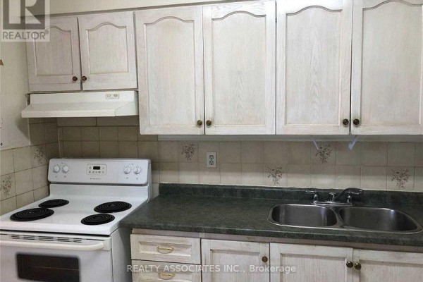 Kitchen - 915 - 100 Dundalk Drive, Toronto, ON M1P4V2 Photo 3