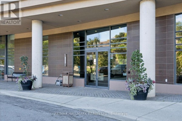 915 - 18 Valley Woods Road, Toronto, ON M3A0A1 Photo 3